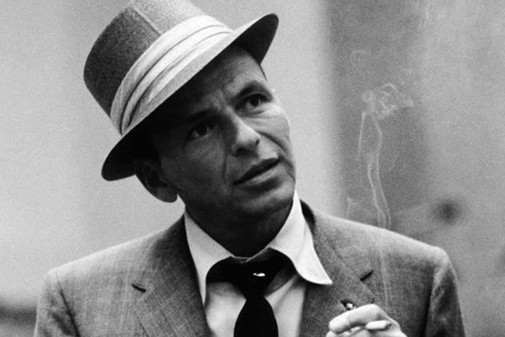 Strangers In The Night Frank Sinatra Testo e accordi per ...